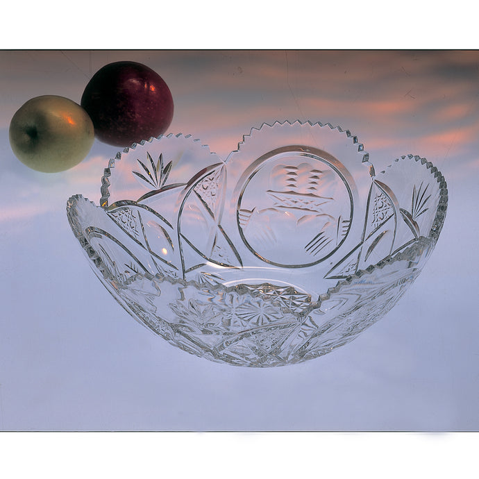 Claddagh Scalloped Fruit Bowl